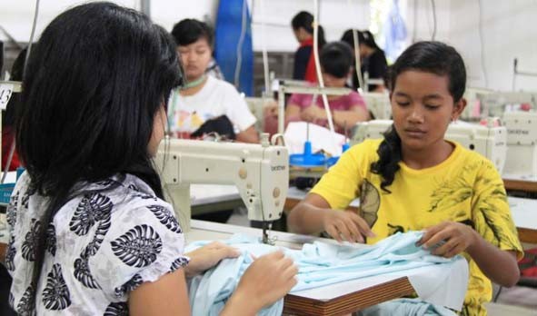 Dinas Sosial Tenaga Kerja (Sosnaker) Kota Jambi, harus lebih pro aktif adakan kerjasama, dalam upaya untuk memberantas angka pengangguran.